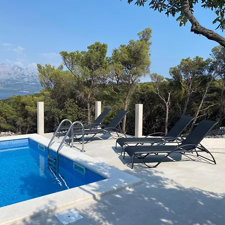 Maris Villa *