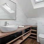 Maris Villa *
